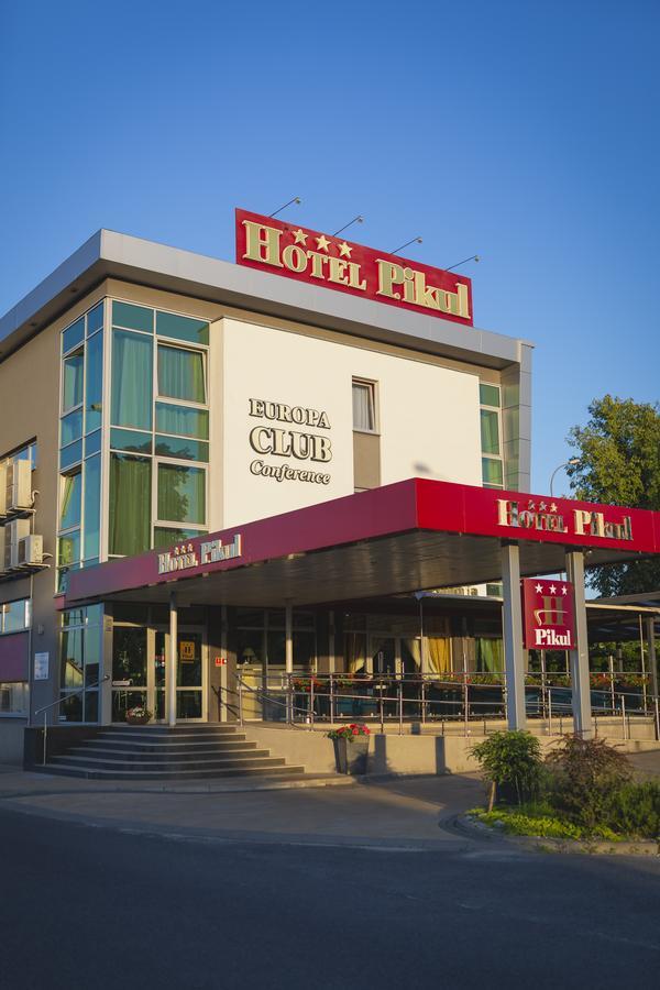 Hotel Pikul Pulawy Exterior photo
